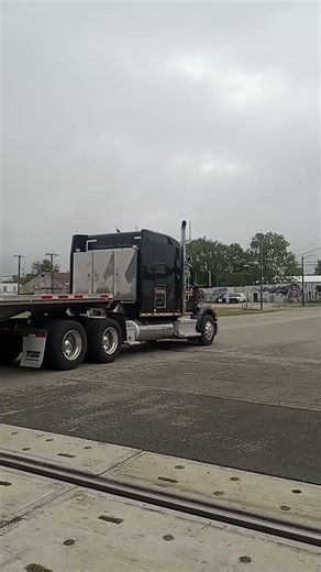 TMC Trucking Peterbilt