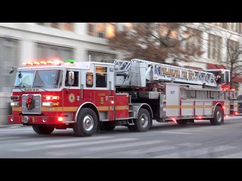 Philadelphia Fire Department Ladder 9 Responding