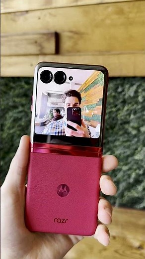 Forget Samsung — Motorola's new Razr and Razr Plus folding phones look amazing #shorts