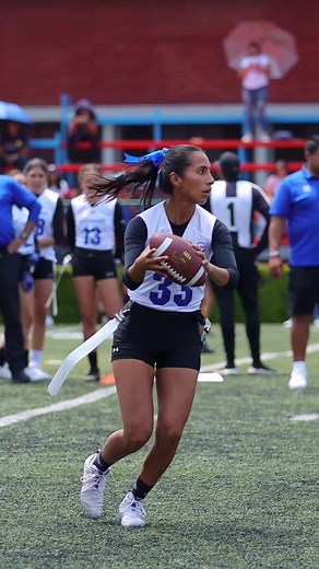 Slow Motion QB Diana Flores Flag Football Highlights
