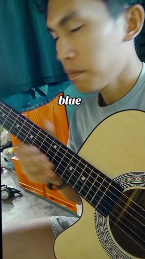 blue #guitarplucking #guitartutorial #guitarstrumming #guitarcover