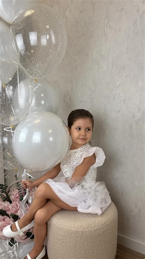 Malika Model Moscow 🤍Блогер_Съемки_Детский блог_Reels_ on Instagram: "Лайк 🤍за старания 🥰 все явки в тк 🦔"