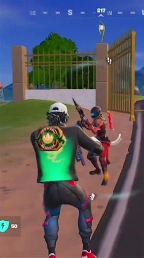 First and last game on mobile 📱💀 my phone was slow 🎮🔥 #Fortnite #BlitzRoyale #MobileGaming #GG