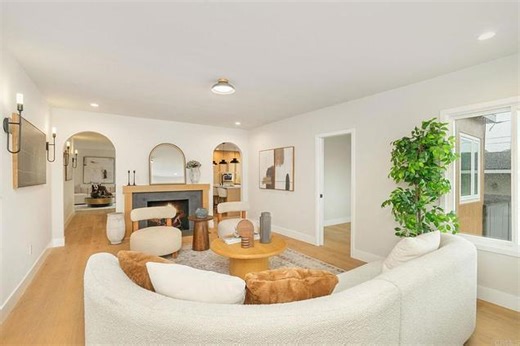 219 W Acacia Ave, El Segundo, CA 90245 | Estately 🧡 | MLS# PTP2603007