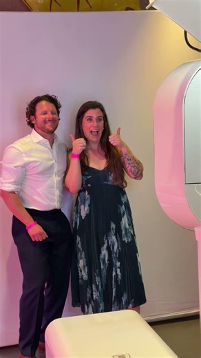 The Glambooth Your Guests Won't Want to Leave