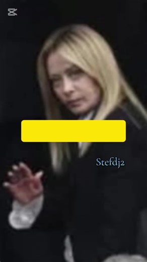 NON HA VERAMENTE UN BRICIOLO DI UMANITÀ!! SE È ANDATA LI LO HA FATTO SOLO PER DOVERE ,PER FARSI VEDERE LA FAMOSA DONNA CRISTIANA! MA HA HIOCATO MALE LE SUE CARTE!!!! RIPIGLIATI CHE È MEGLIO!!!!!!#eoradidirebasta #MELONIDIMETTITI #MELONIVAIACASA #popolosovranoriprendiamoci #UNIAMOCI