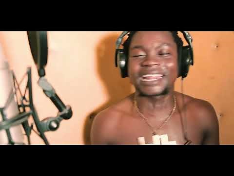 Lil Wayne De Moz - Sou de Ouro (Vídeo Official) ‪@lilwaynemozofficial‬