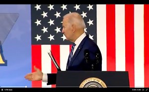 Biden Shakes Hand With 'Ghost' at North Carolina Speech? Viral Video Shows Confused Prez Shaking Hand in Thin Air