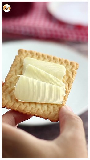 Notre recette pour faire votre confiture de prunes à la maison 🤤 🍴La recette en cliquant ici → https://www.ptitchef.com/fid-1569211 🎥 Plein d'autres recettes vidéos sur notre chaîne YouTube → https://www.youtube.com/c/ptitchef #prune #prunes #confiture #confituremaison #ptitchef #recettefacile #cuisinefacile #cuisine #recette | Les recettes vidéo de Ptitchef.com