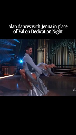 Such a beautiful Viennese Waltz! @Jenna Dewan @Alan #dwts #dancingwiththestars #jennadewan #viennesewaltz #dancing