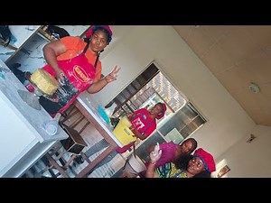 Fondant cake decorating class