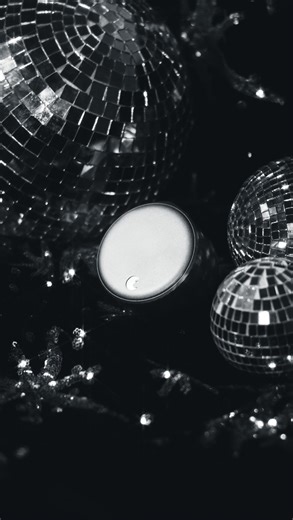 The best NYE hosts don’t stop the party to answer the door. August Wi-Fi Smart Lock keeps the night flowing—straight through midnight. | August Home