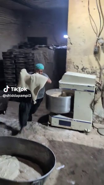 Bakery Worker Life — inside bakery work and worker life