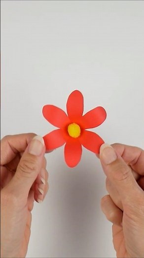 Cómo hacer una flor de papel fácil✅️
