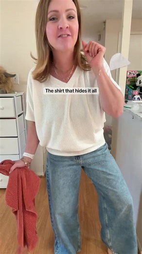 Flattering Ribbed Tops for Moms in Spring Colors