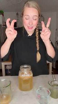 Jun Kombucha Experiment: Wir züchten einen eckigen Scoby! 🍯⬜️ (Teil 1)