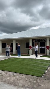 🐾Senior dogs are often the last to get adopted in shelters. It is with immense gratitude for the remarkable generosity of our donors, Big Dog Ranch Rescue is thrilled to announce the inauguration of our Senior Sanctuary, In Honor of King Benji! This haven will provide a loving home for our senior dogs to spend their last years ensuring they’re always comfortable anxiety free, loved, and cared for with this new building. We are creating a haven for senior dogs where love and care reign supreme. 