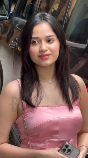 jannat Zubair and elvish yadav shooting time #lyricsvideo #celebritygossip