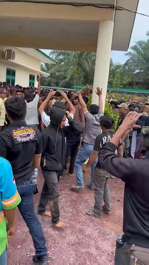 W0w sekaliii masyarakat tabuyung #DemoPlasma2025 | Iswaldi Tabuyung