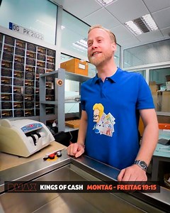 Bargeld sofort auf die Hand klingt verlockend, oder? Im Pfandgeschäft wird es außerdem nie langweilig. 😆 Schaltet ein! 💎 Kings Of Cash - Die Pfandleiher 🆕 Neue Show I Montag - Freitag 19:15 auf #DMAX 💻 Previews streamen auf discovery #DMAXDNA #KingsOfCash | DMAX