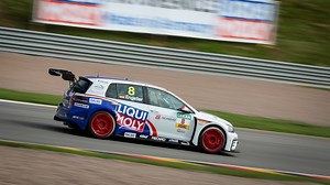 Pad-disc compatibility – Tips and Information Why is the surface layer on pre-bedded brake discs so important? Find out more in our new video! 🎬 #PAGIDRacing #TheDifferenceInBraking #racing #brakes | PAGID Racing