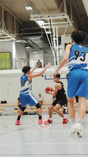 Proform Basketball Academy on Instagram: "🏀PLAY OF THE DAY‼️🤯 @_tonko5 drops a filthy between the legs DIME to @itsegorhere for the two-hand FLUSH! 😤😤 Two hands for safety! 🫡 #PROFORM #AllWeDoIsWorkHard"