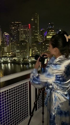 Zoom Burst Long Exposure Photography Trick