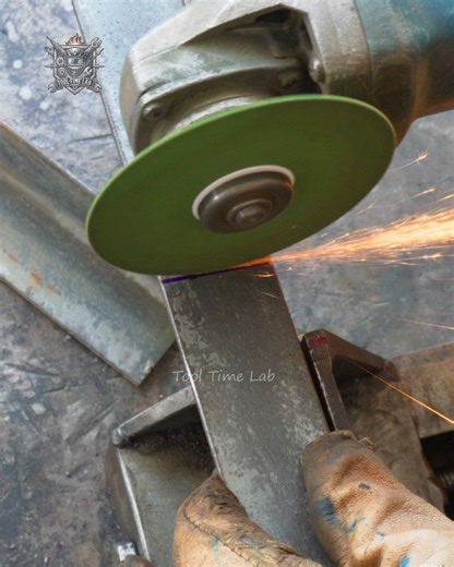 Tool Time Lab on Instagram: "DIY Heavy Object Pulley A Game-Changer for Moving Loads! #reels #instagramreels #pulley #lifting #moving #heavy #loads #welding #metalworking #lifehacks"
