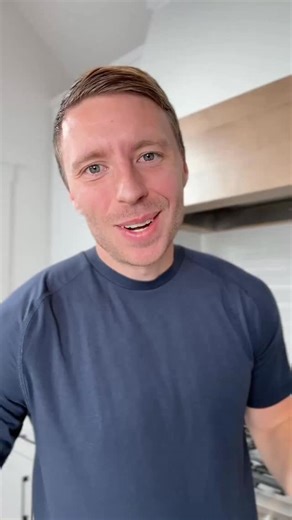 High Protein Low Carb what I eat in a day! 💯🙌 #ad Breakfast: Protein shake protein bar ☕️ Lunch: Low Carb Breakfast lasagna 🍳 Hydration: Ultima Raspberry Electrolytes 💦 Dinner: Asian style Chicken & Green Beans 🔥 Dessert: Greek Yogurt Blueberries 👌 Drinking electrolytes is sooo important for staying hydrated, especially if you’re on a weight loss plan or trying to keep your health habits up for 2026 🙌 And the reason I always go for Ultima is because all of the flavors literally just taste