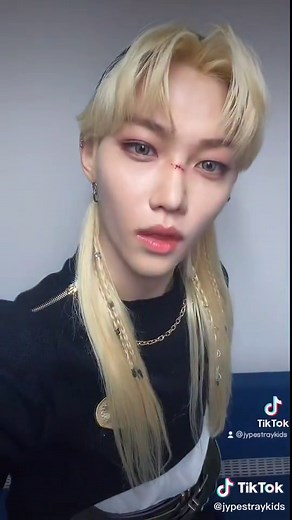 Stray Kids MV 'Thunderous' Featuring Felix: A Must-Watch!