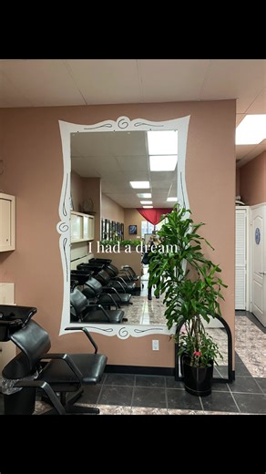 As we step into our next chapter, we are excited to continue growing our family. If you’re new to the West Covina community or simply looking for your next hair home, we warmly invite you to experience the magic at Entourage. We pride ourselves on creating beautiful looks and lasting friendships. We can’t wait to welcome you! Come see why our clients feel like family. Cheers to five years and to all the new faces we hope to meet! 🥂 Stay tuned for booking info and special offers! #EntourageHairS
