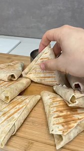 Des Mini TACOS parfait pour un apéro entre amis !! ‍ #asmnsounds #satisfyingvideos #satifying #satisfaction #fyp #reels #adsonreels #viral #reelsfb #OMG | Patti Lynn