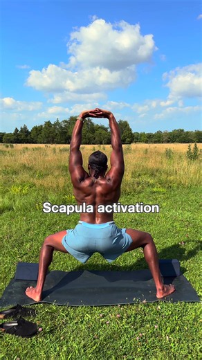 Fix Your Pull Day With This Scapula Mobility Sequence Your scapula controls way more of your upper body strength than you think. 3 stretches: _ Upward Salute — opens the lats wakes up upward rotation Eagle Arms - mobilizes the rear delts scap protraction Badahasta - unlocks thoracic rotation for cleaner pulling mechanics Do this before your next pull day and feel the difference.#strenghtandflexibility #weightlifting #yoga #gymtips