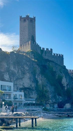 36K views · 1.2K reactions | Malcesine. Castle. Mountains. Lake. Magic. 殺殺殺 #lagodigarda #gardalake #LakeGarda #Gardasee #fblifestyle | TOUR AT HOME TV | Facebook