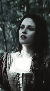 Desde el cine indie hasta la alfombra roja, siempre con una vibra única y arrolladora. Gracias por romper esquemas, inspirar sin pretender y dejar huella en cada historia. 🎥🖤 ¡Feliz cumpleaños Kristen Stewart! 🤩 | Azteca 7