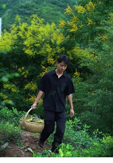Let’s Prepare some Sweet Chinese desserts with me . 我们一起准备一些中国乡村甜点吧 . #chinesefood #dessertideas #newaccount #chinesevillage #creatorsearchinsights