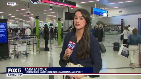 Delta expands waivers amid TSA delays