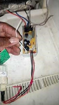 How does the PCB defrost if it doesn't have a defrost sensor?