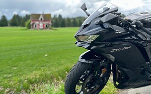 KAWASAKI川崎ZX4R初体验