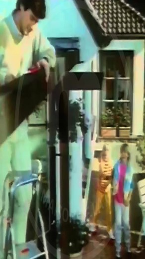 KInder tablette chocolat (1988) #publicité #pub #pourtoi #lamaisondelapub #kinder #chocolat #vintage #culte #souvienstoi #chocolat #france #1988 #80s