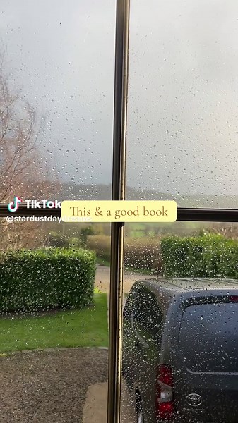 The best possible reading weather #booktok #vibes #rainydays