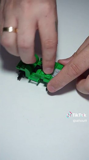 Hoy montamos este set de #LEGO de #ToyStory que salió a la venta hace 15 años