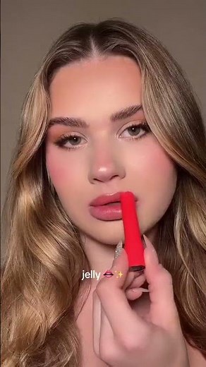 3 Ways To Wear Red Lips 💋 | Classic, Jelly & Vampy Tutorials #softglamlook #featherbrows #makeup