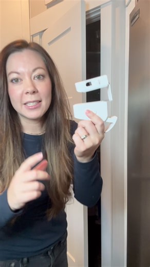 Best child proof door lock on the market- installs in seconds and leaves no damage #doorlock #childproof #childsafety #toddlermusthaves #mommusthaves