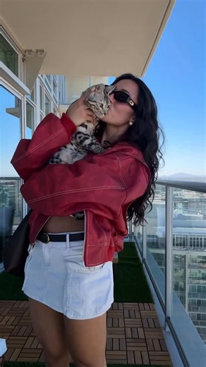 shelby wilfong on Instagram: "my new favorite way to shop!! Download @shoppin.app - link in bio🍓 #outfitinspo #fashionfinds"