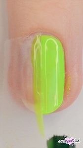 Green & Black Negative Space Nail Art #nailart | cutepolish