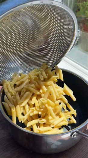 AVOCADO PASTA