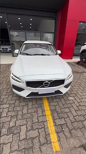 Volvo S60 2.0 T4 Momentum Turbo 2020 🌌
