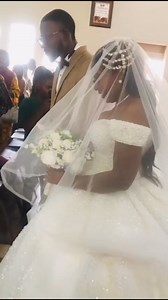 Gorgeous Kutchi Bride Hope Loading…. 😍😍😍 | Kutchi's Classic wedding Dresses.