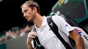 Wimbledon bans Russian, Belarusian players over Ukraine war